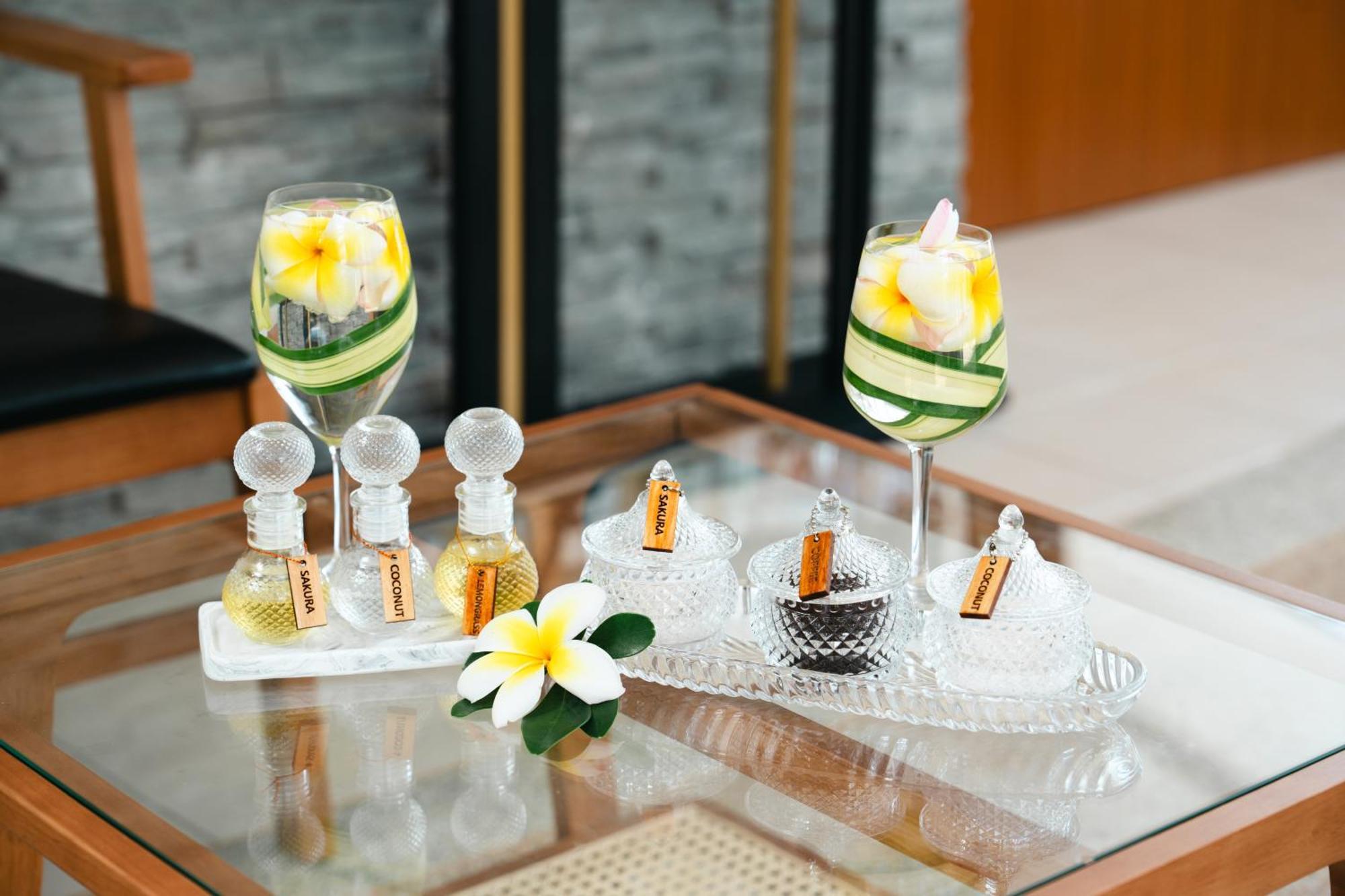 Hotel Andaman Embrace Patong, Phuket